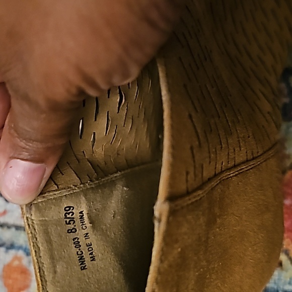 Dirty Laundry Peep Toe Sandals - Picture 3 of 5